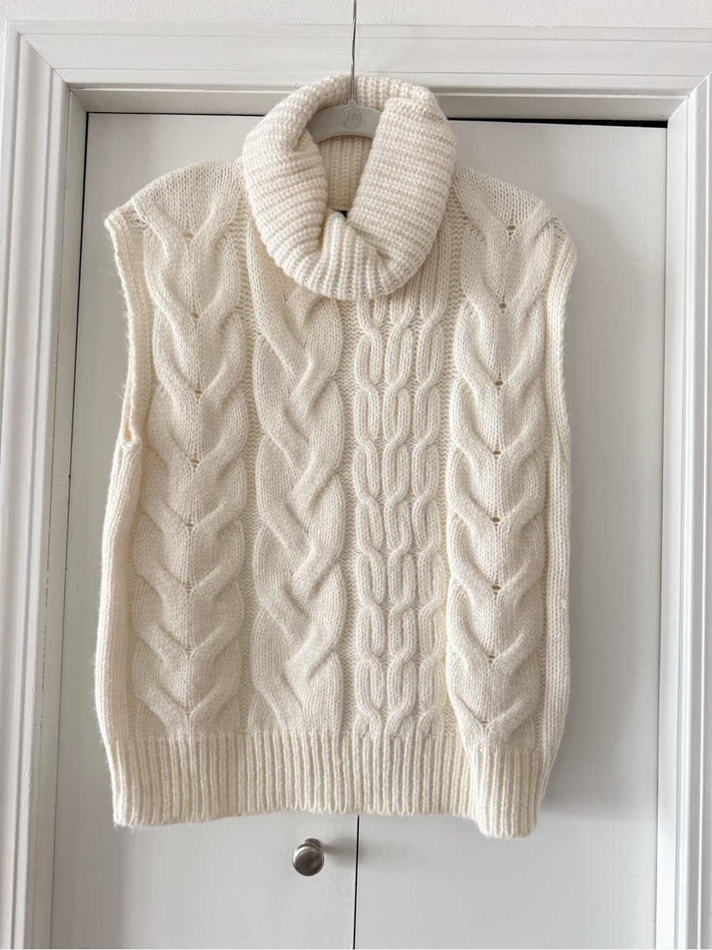 Express Ivory Cable Knit Turtleneck Sweater Vest